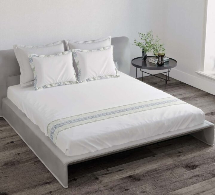 Ivory Elegance Double Bedsheet